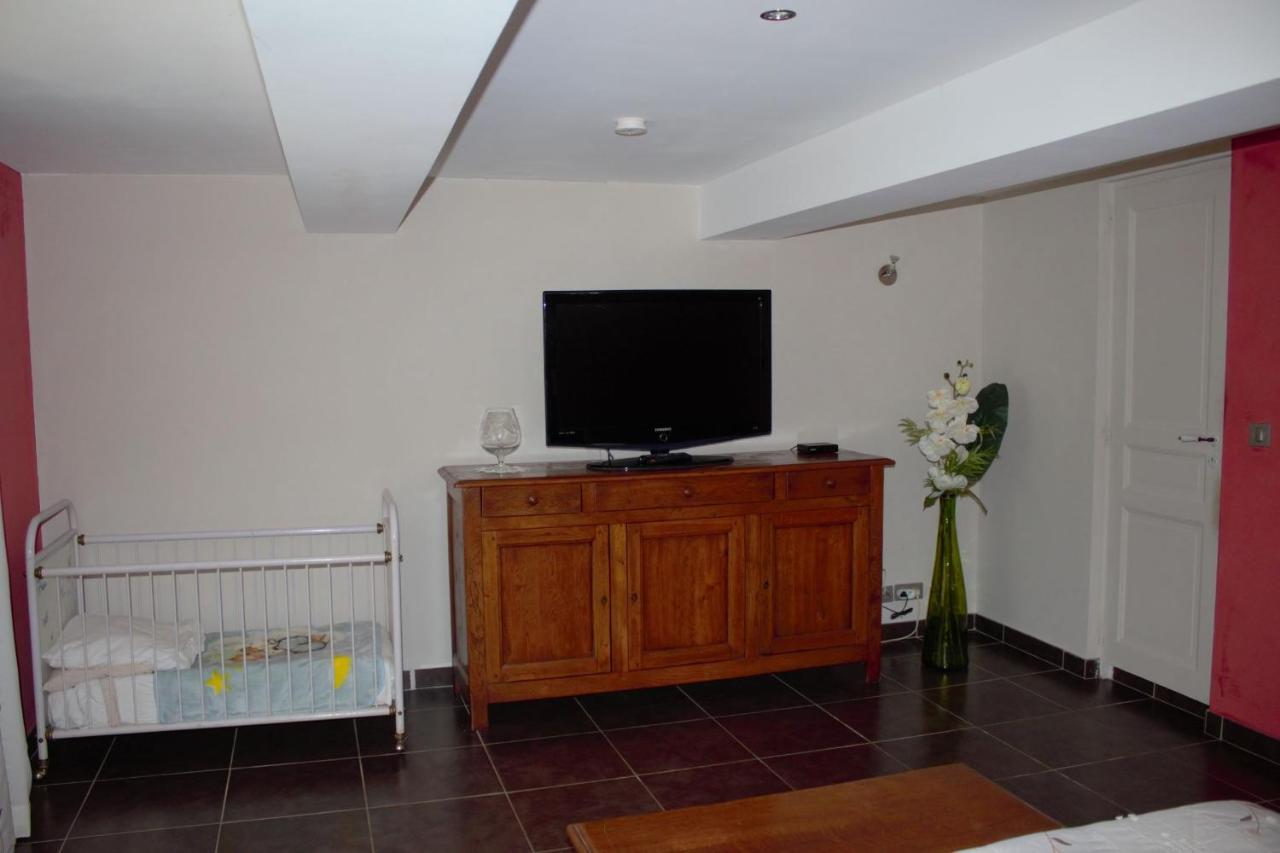 Clot De Felines Chambre Spacieuse Otel Entrevaux Dış mekan fotoğraf